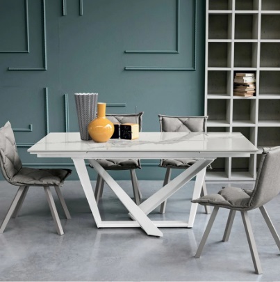 Dining Room D&eacute;cor Delight: Stylish Furniture Trends and Tips 