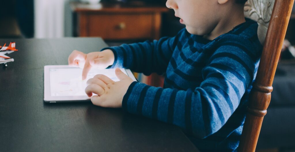 Tips for Managing Your Childs Screen Time