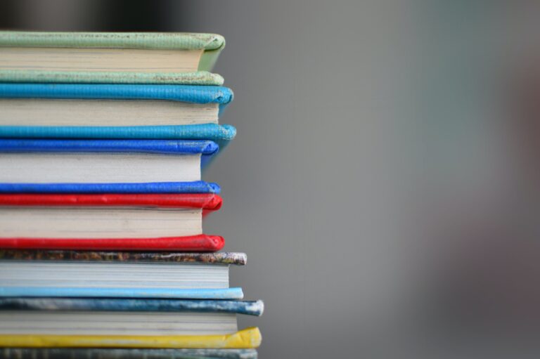 Helping Your Child Balance Time Between Academics & Extra-Curriculars