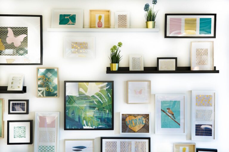 Choosing the Perfect Wall Art for Your Living Room: A Guide to Elevate Your Space